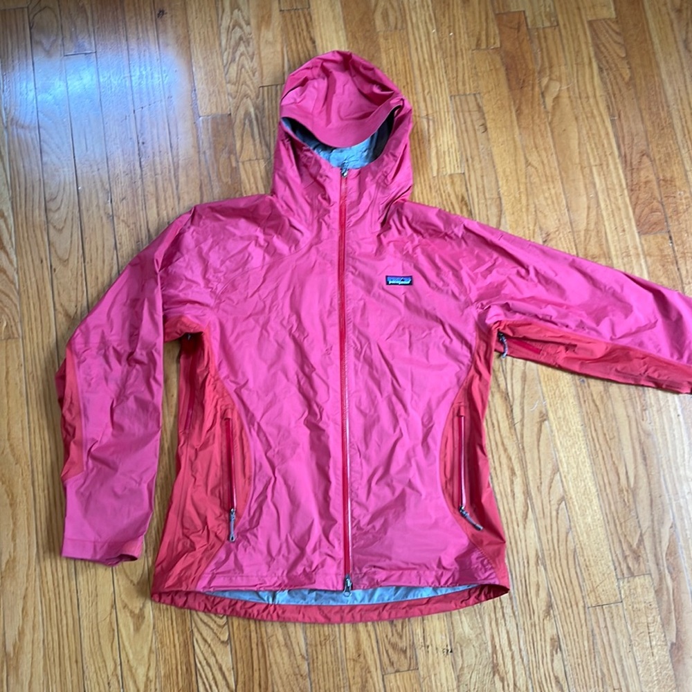 Patagonia H2NO women’s large rain jacket